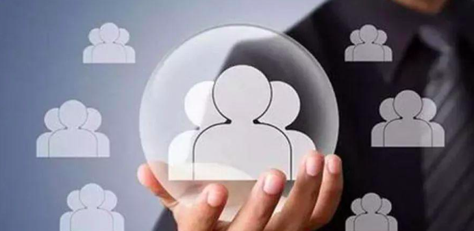 从销售漏斗到客户生命周期管理：CRM 系统如何重构企业与客户的关系？